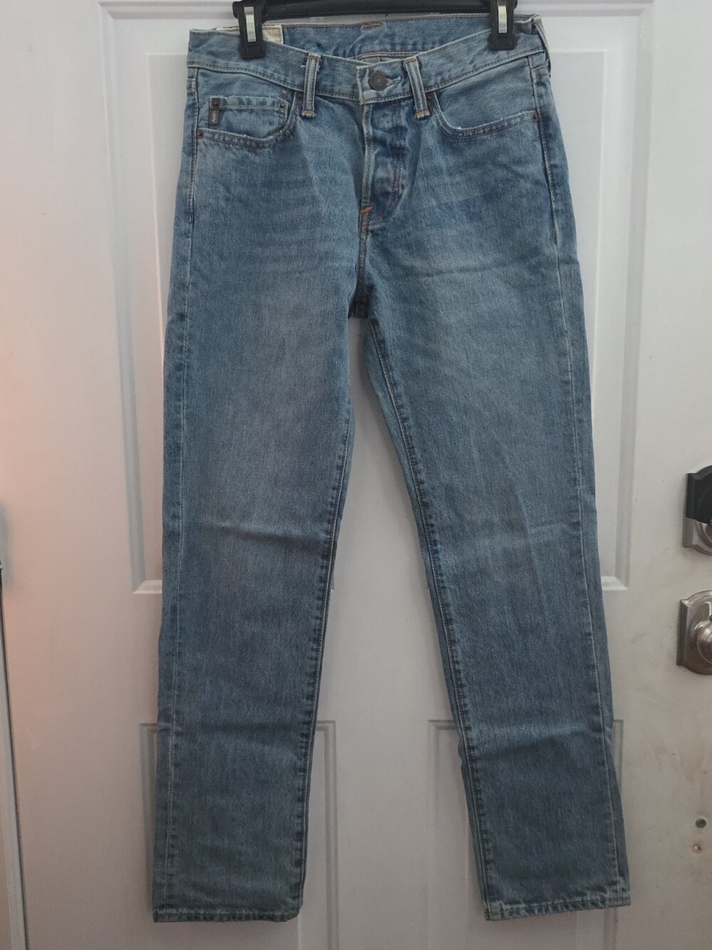 Abercrombie & Fitch Men's Light Wash Slim Straight Leg Jeans Size 29x32